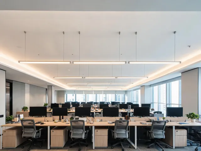 Suspended linear office lighting
